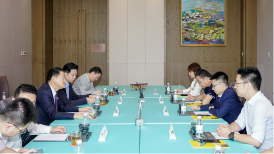 省J9九游会集团党委书记、董事长任丁与腾讯“王者荣耀”CTO邓君、腾讯大成网总裁郑亮座谈交流